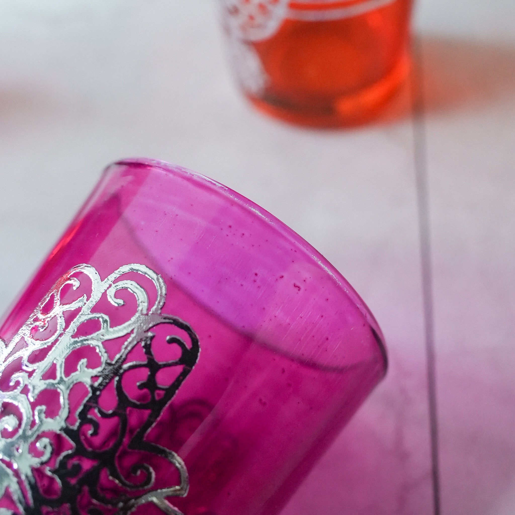 MOROCCAN TEA GLASS / モロッコのミントティーグラス